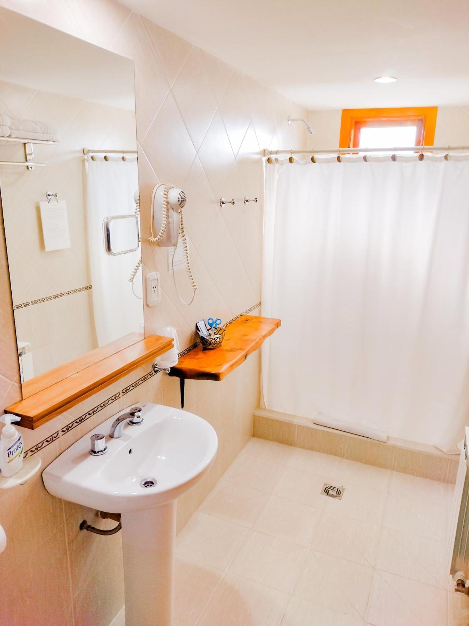 Hotel Y Cabanas Casa De Piedra Trevelín 외부 사진