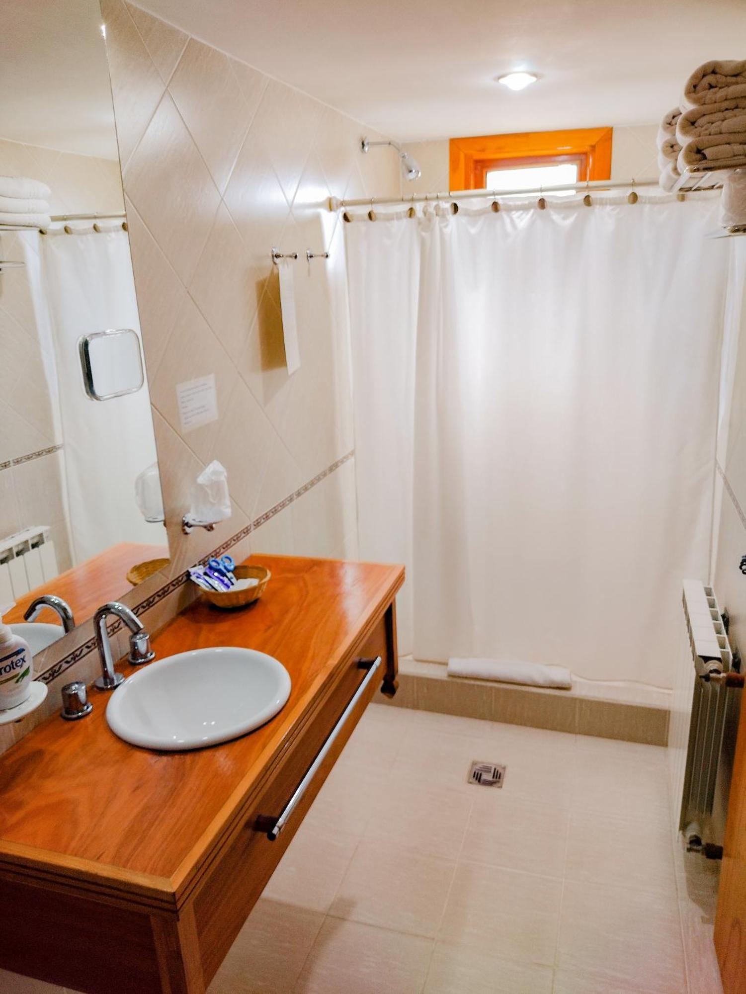 Hotel Y Cabanas Casa De Piedra Trevelín 외부 사진