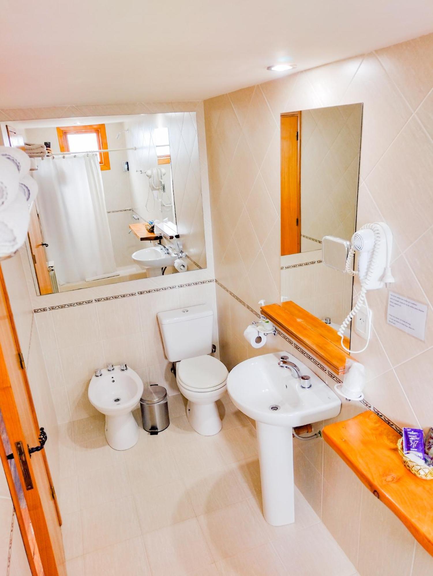 Hotel Y Cabanas Casa De Piedra Trevelín 외부 사진