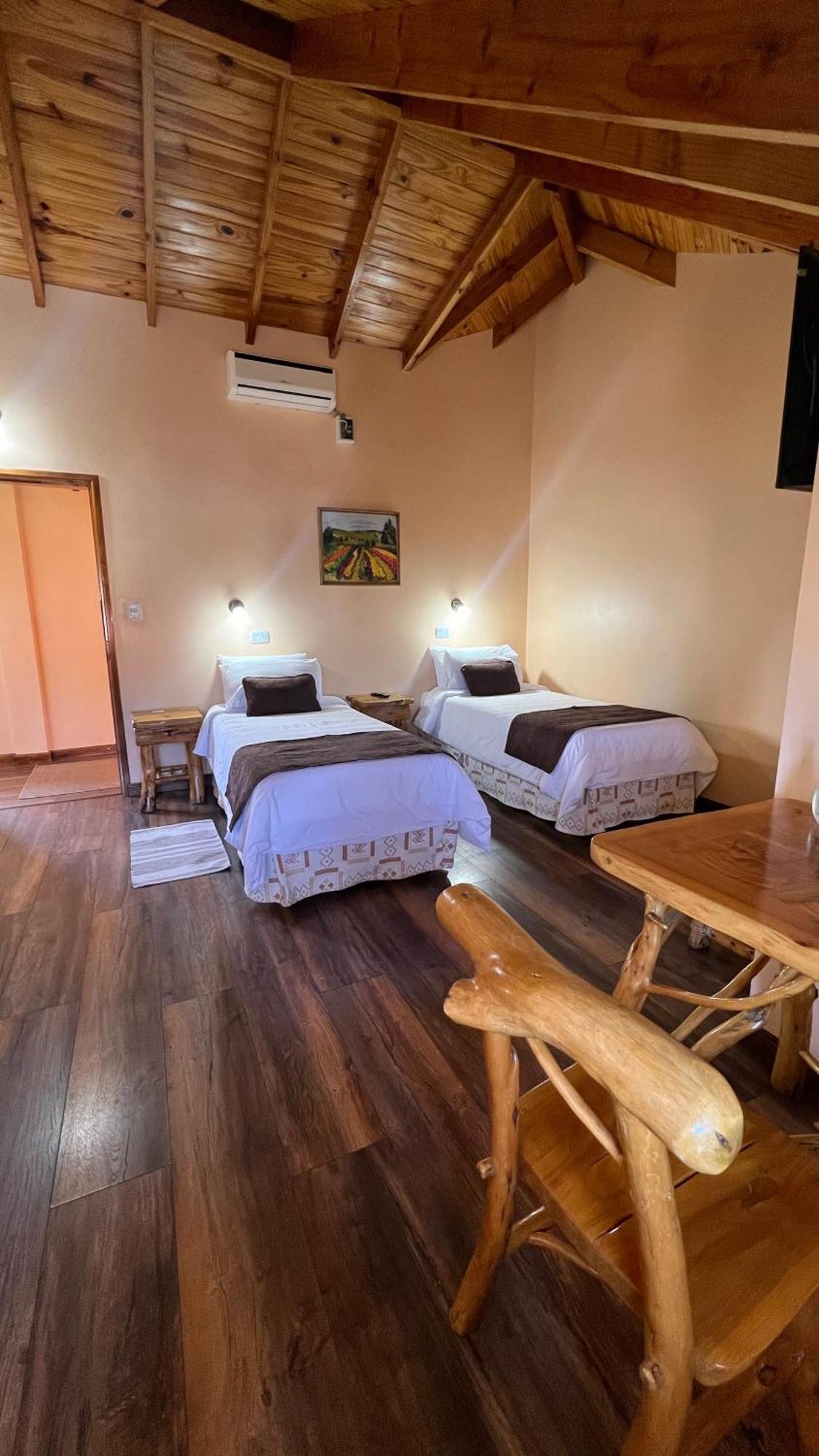 Hotel Y Cabanas Casa De Piedra Trevelín 외부 사진
