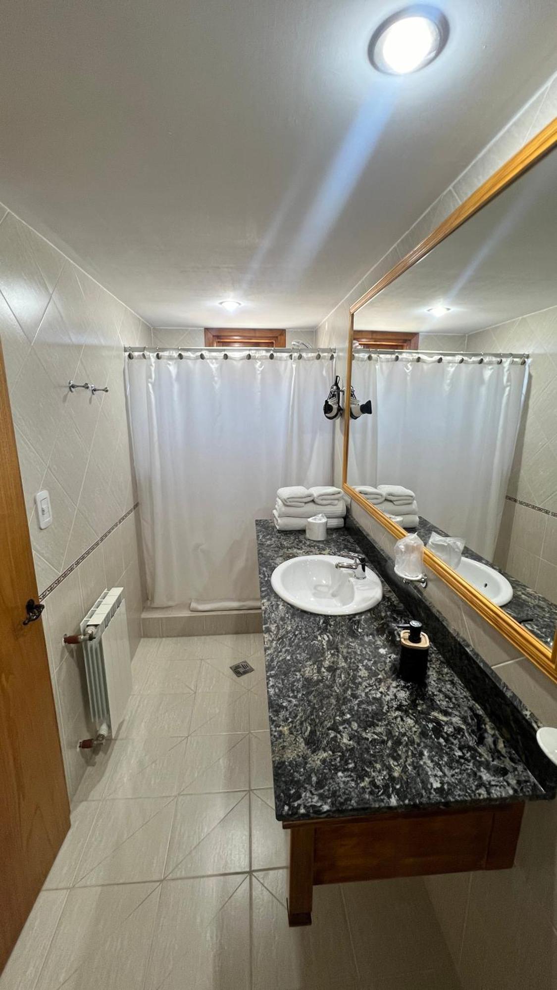 Hotel Y Cabanas Casa De Piedra Trevelín 외부 사진